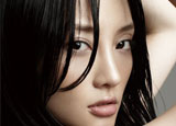 李小璐：看球喊哑嗓子