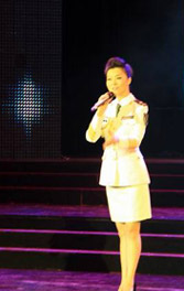 歌手李晖演唱