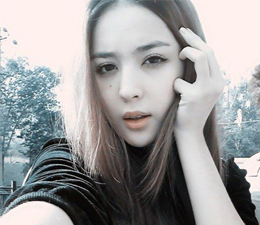 周冬雨同系女同学 