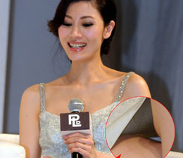 李嘉欣骨瘦如柴露胸贴