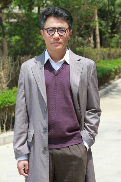 其中,清华首任校长的扮演者赵文瑄以4款造型亮相,而清华著名校长